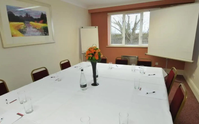 Supreme Inn Boston