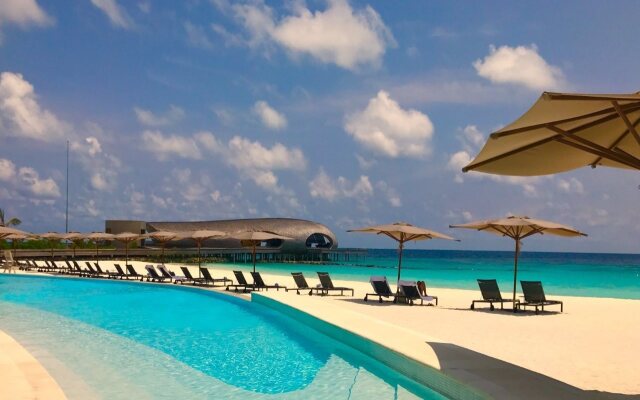 The St. Regis Maldives Vommuli Resort