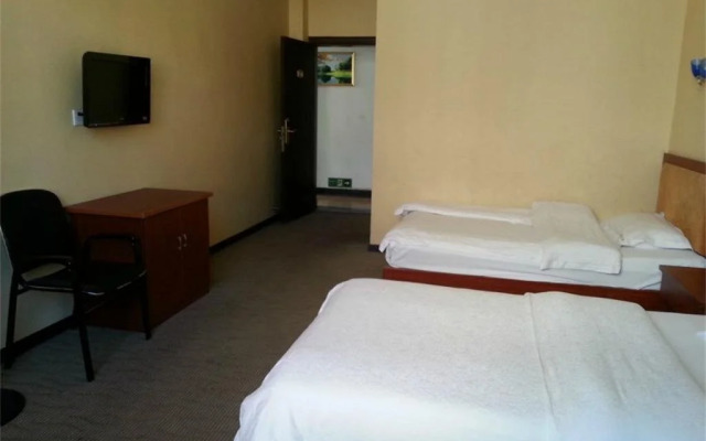 Tiny Jiangnan Hotel
