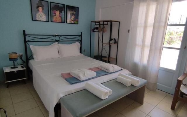 Syros Dreamy Maisonette 2 minutes from sandy beach