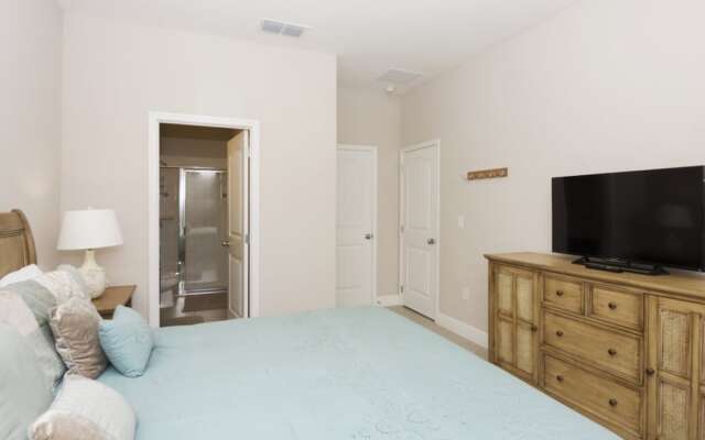 Spacious and Gorgeous Home ST5148