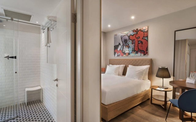 Jacob Shenkin Hotel