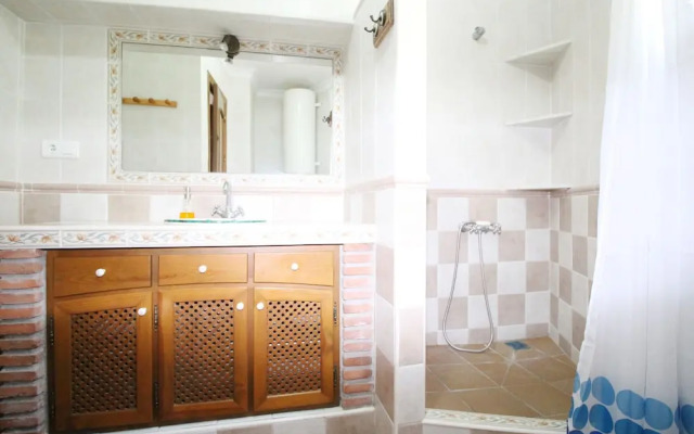 1056 Cortijo Cecilio