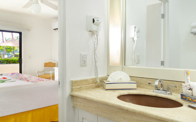 Villa del Palmar Residences