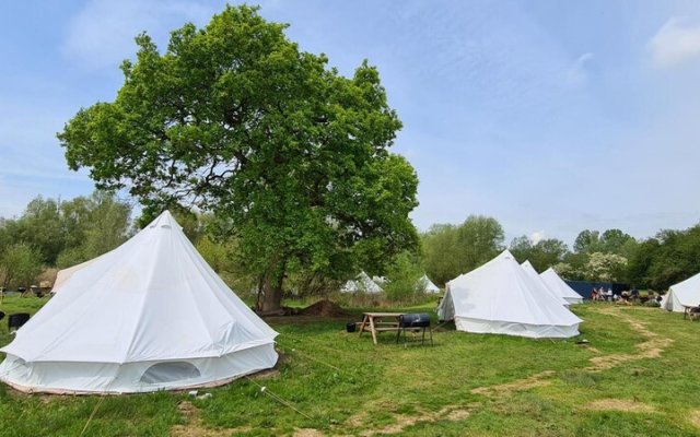 4 Meter Bell Tent - Up to 4 Persons Glamping 5