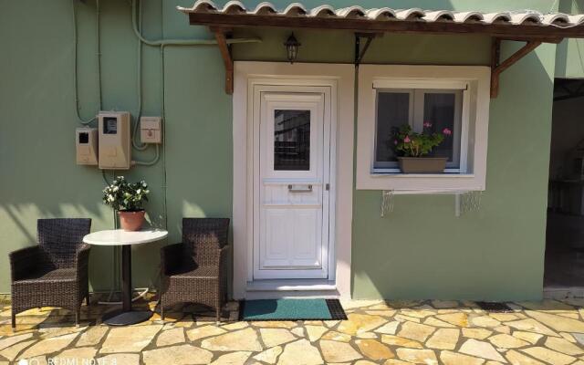Golden Mile STUDIO-APARTMENT