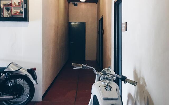 Rock Wood Hotel