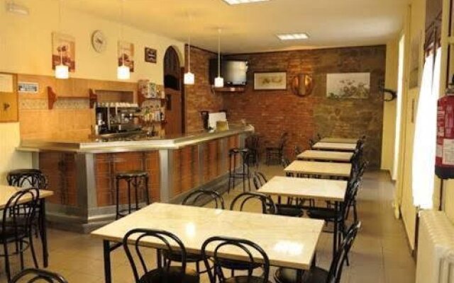 El Hostal Residencia Mundial