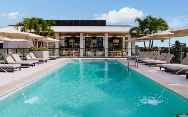 AC Hotel by Marriott Naples 5th Avenue