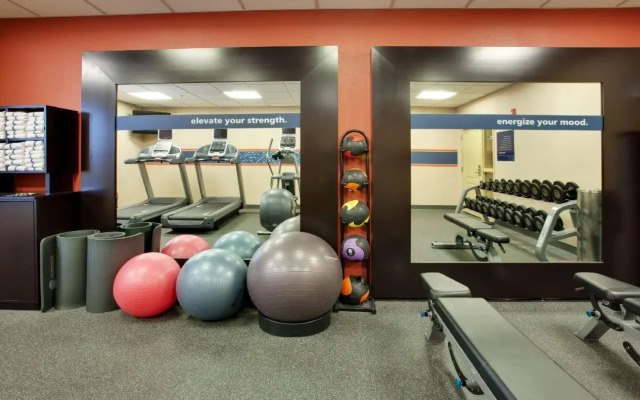 Hampton Inn & Suites Windsor - Sonoma Wine Country