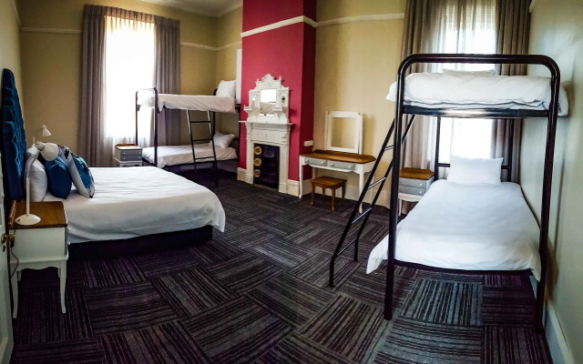 Island Vibe, Harbour Masters House