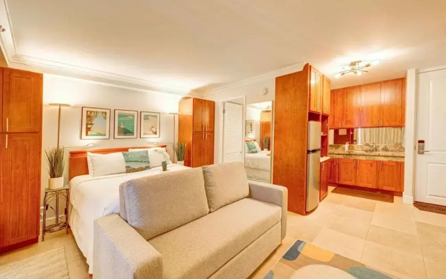 Oahu Royal Garden At Waikiki 1712 Condo