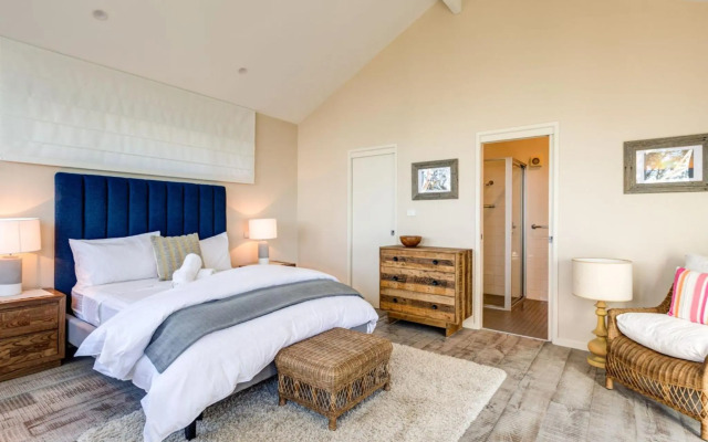 Aqua Pure at Hyams Beach 4pm Check Out Sundays