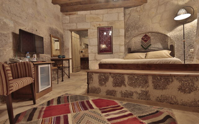 Grand Cave Suites