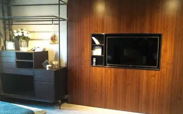 CJIA Apartment (Shanghai Jinshajiang Road Subway Station)