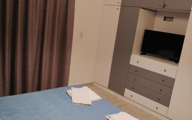 3 bedrooms house with enclosed garden and wifi at Πηγιανος Κάμπος 1 km away from the beach