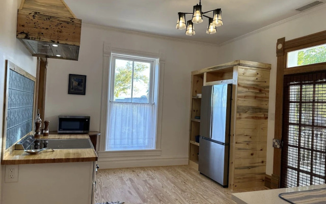 The Cottage @ 241 North