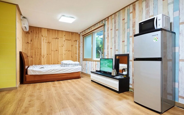 Yeosu Dolsan Healing Pension