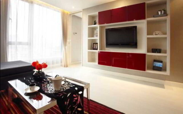 Q-City Hotel
