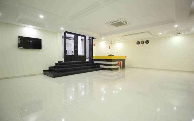 OYO 3783 Hotel Bhavani Palace