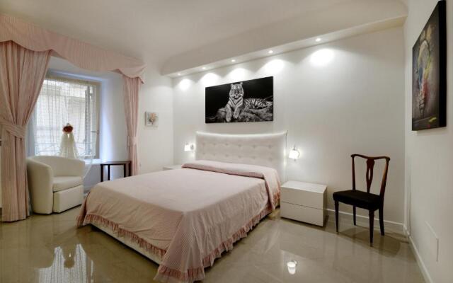Ludovisi Barberini Apartment for Short Rental