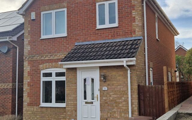 Captivating 3-bed House in Strood, Rochester Kent