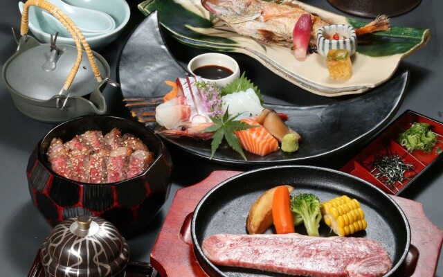 Shiitake Kaikan Taisuikaku