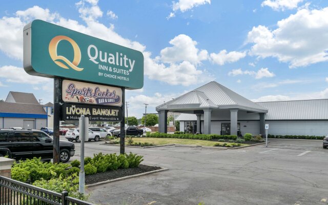 Quality Inn and Suites Livonia