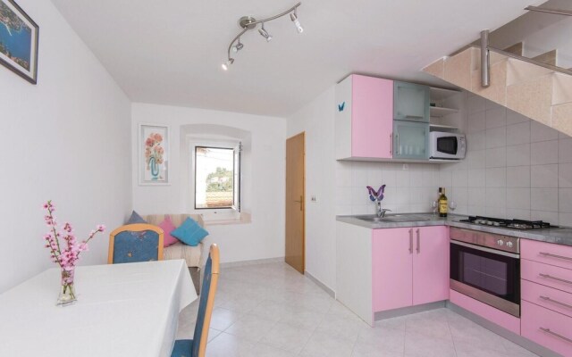 Amazing Home in Racisce With Wifi and 1 Bedrooms