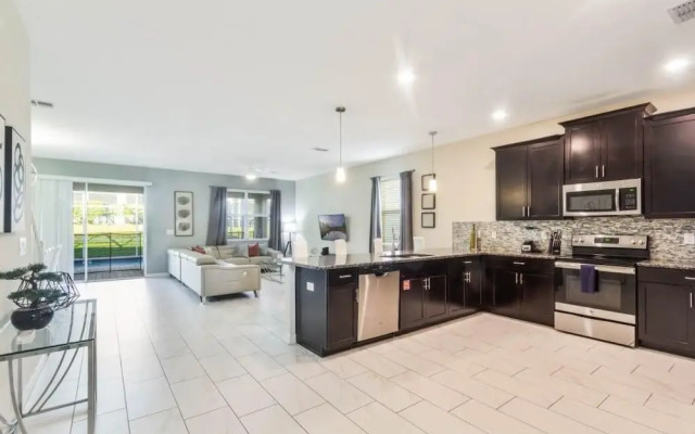 1562 OL - 8BR Tranquil Escape