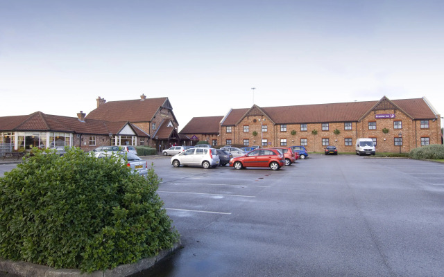 Premier Inn Manchester Denton