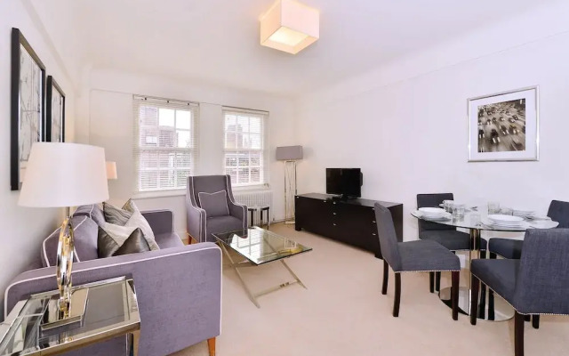 Pelham Court Apartments