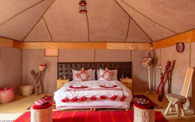 Sanmao Desert Luxury Camp