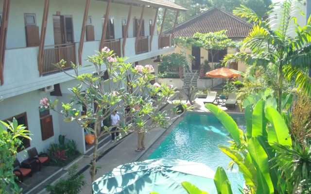 Aniniraka Resort & Spa