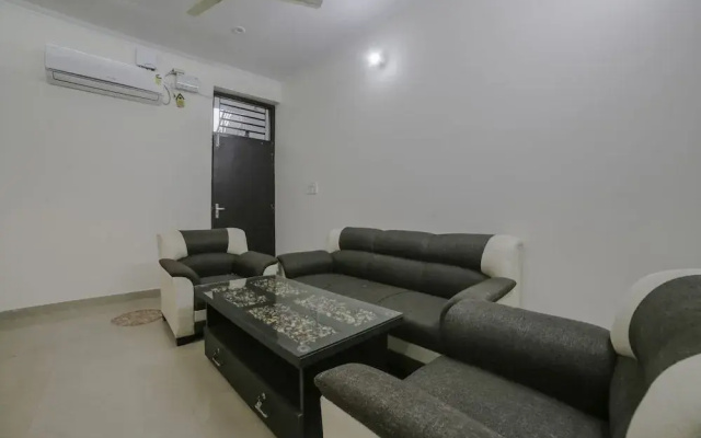 OYO Home 17383 Elegant 3BHK