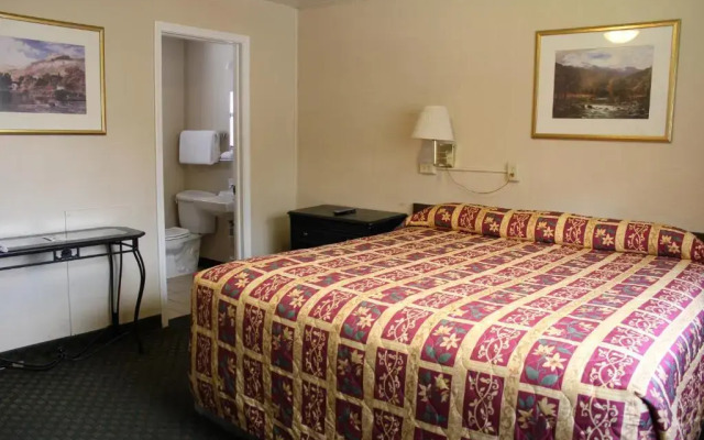 Lava Spa Motel & RV Park