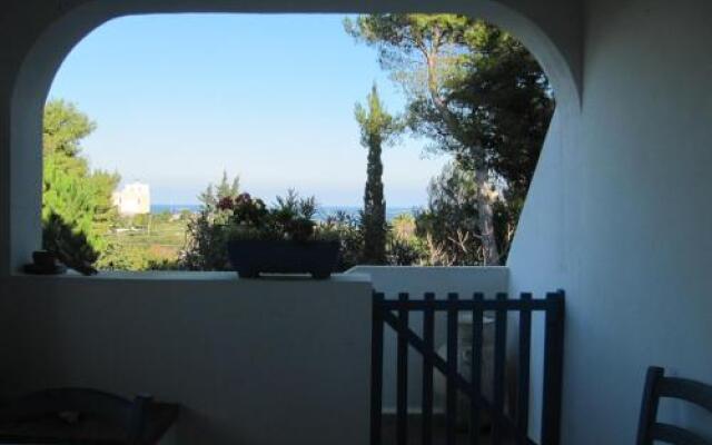 Villa Flora Studios & Apartments