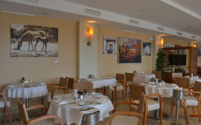 The Village Praia d'El Rey Golf & Beach Resort