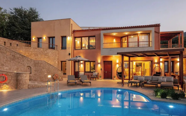 Vardina Villa