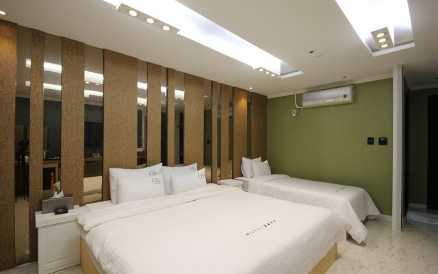 ZAVA Motel