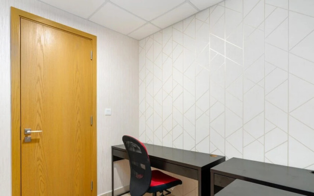 The Lofts Towers by Deluxe Holiday Homes