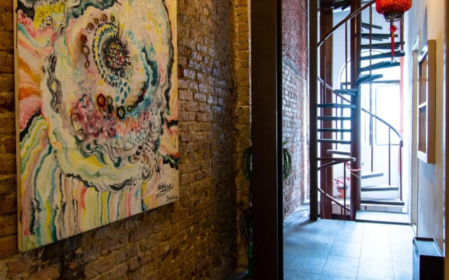 Travel Hub Highstreet