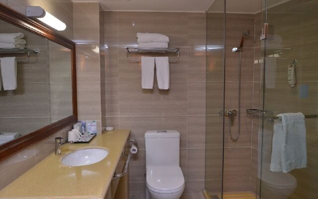 Ibis Chongqing Ranjiaba