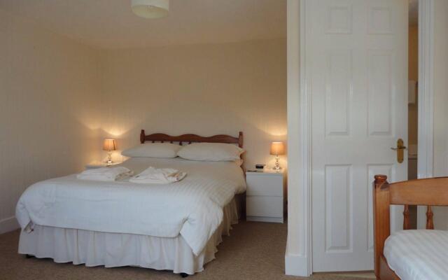 Brookthorpe Lodge