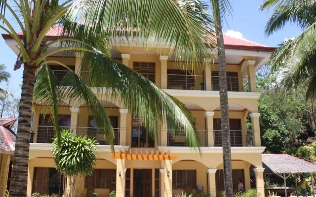 Cabaling Beach Resort