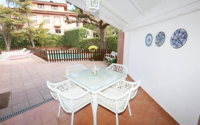 Villa Acogedora Para 11 Personas en Salou