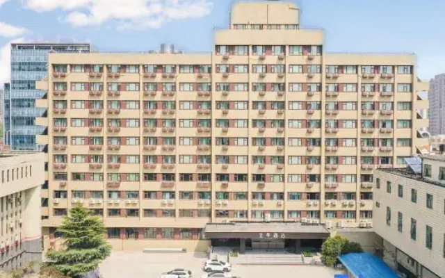 Ji Hotel (Zhengzhou Huayuan Road, Nongye Road)