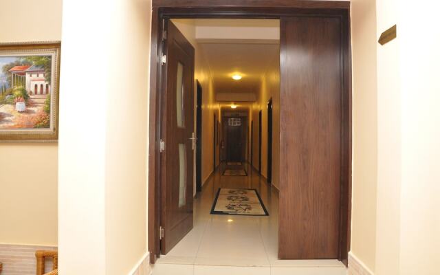 Garr Hotel