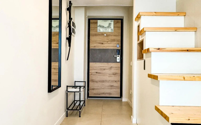 Aquamarine Apartment on Pionersky Avenue 20