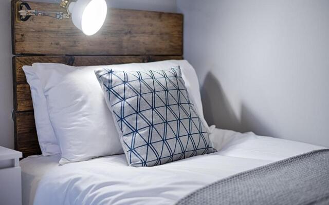 Murray Nest #2 - TV in Every Bedroom!